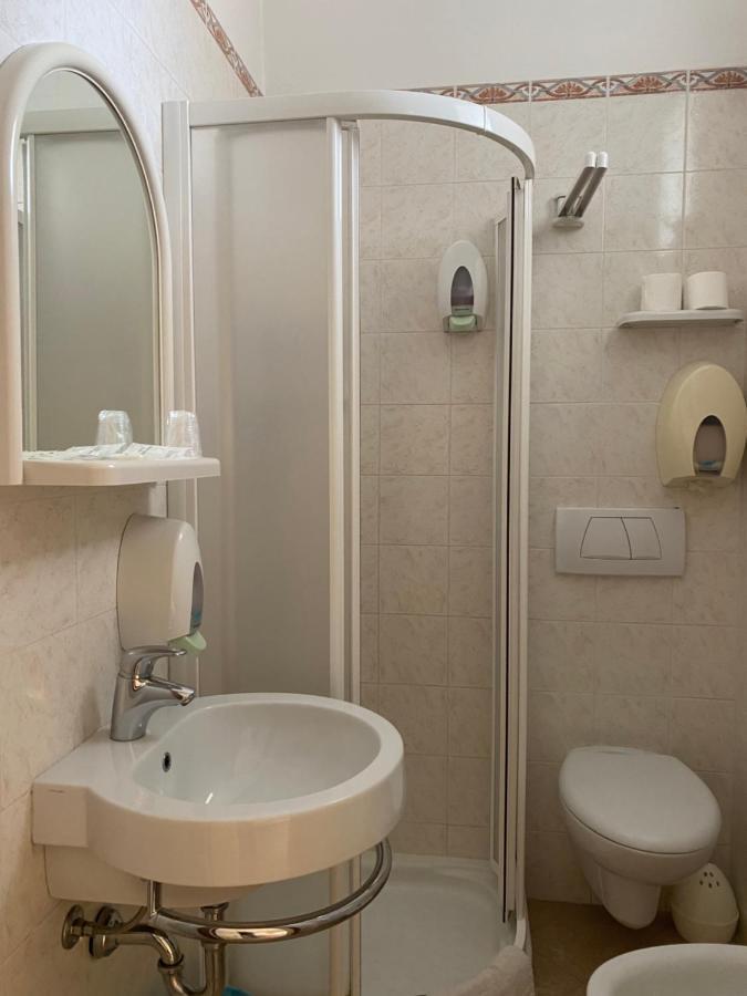 Hotel Modenese Riccione Luaran gambar